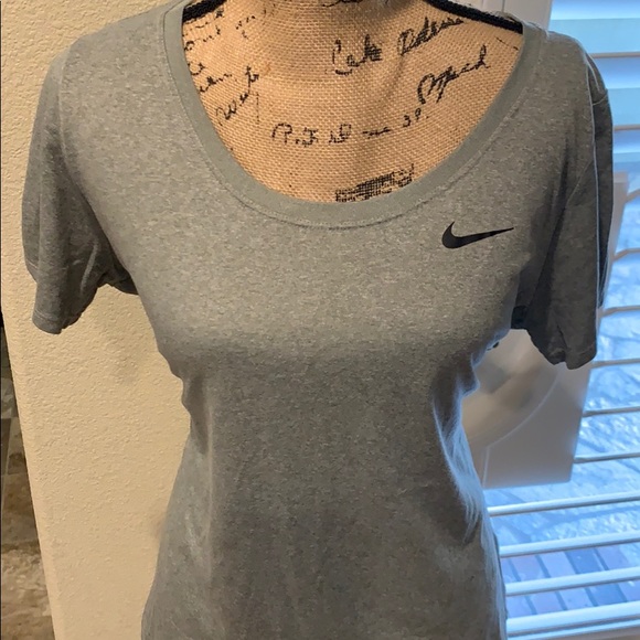 Nike Dri Fit - Picture 3 of 8